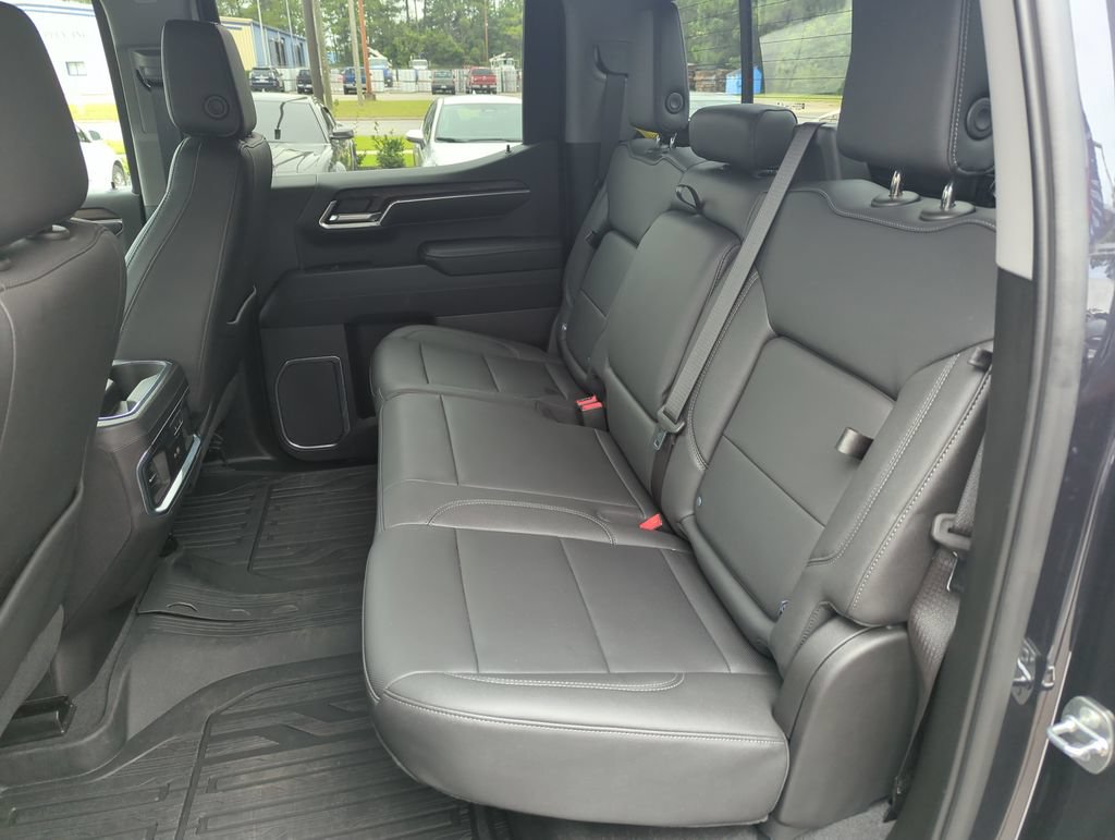 Used 2024 GMC Sierra 1500 SLT w/ SLT Premium Plus Package AWD/4WD image 28
