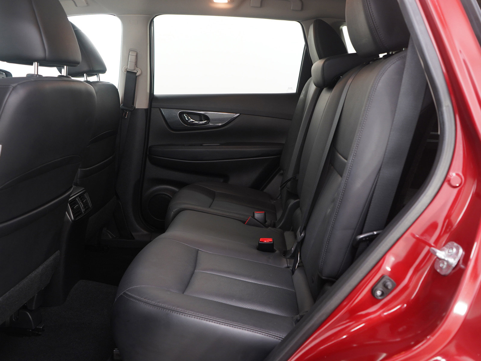 Used 2014 Nissan Rogue SL w/ SL Premium Package image 14