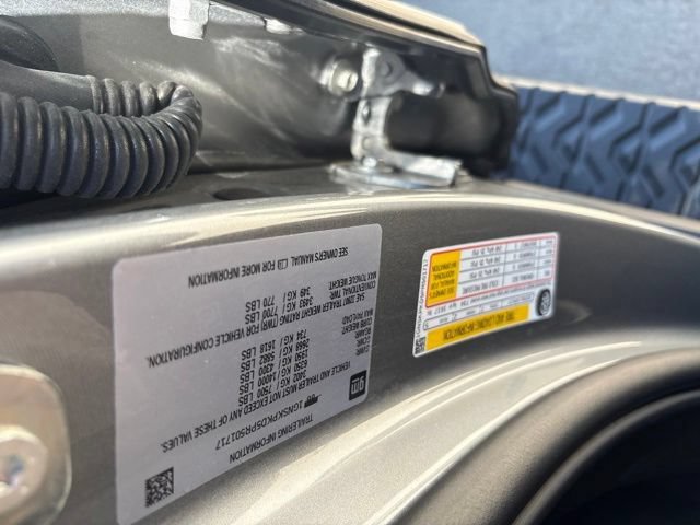 Used 2023 Chevrolet Tahoe Z71 w/ Luxury Package AWD/4WD image 13
