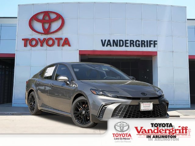 New 2026 Toyota Camry SE w/ Multimedia Upgrade Package