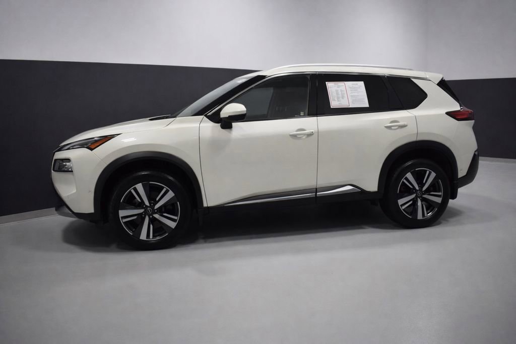 Certified 2023 Nissan Rogue SL w/ SL Premium Package image 2