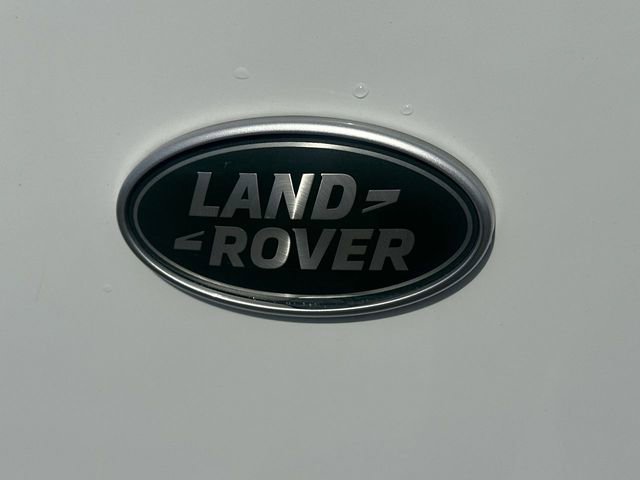 Used 2023 Land Rover Range Rover Velar R-Dynamic S image 33