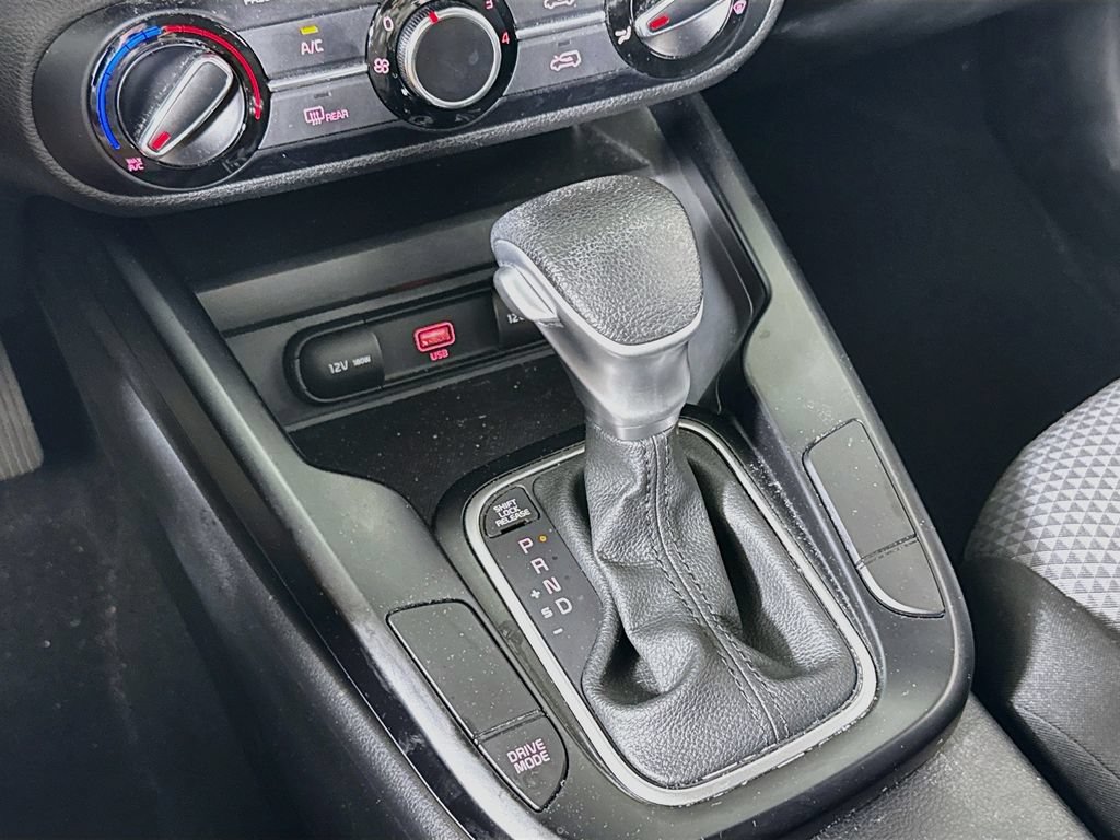 Used 2022 Kia Soul LX FWD image 16