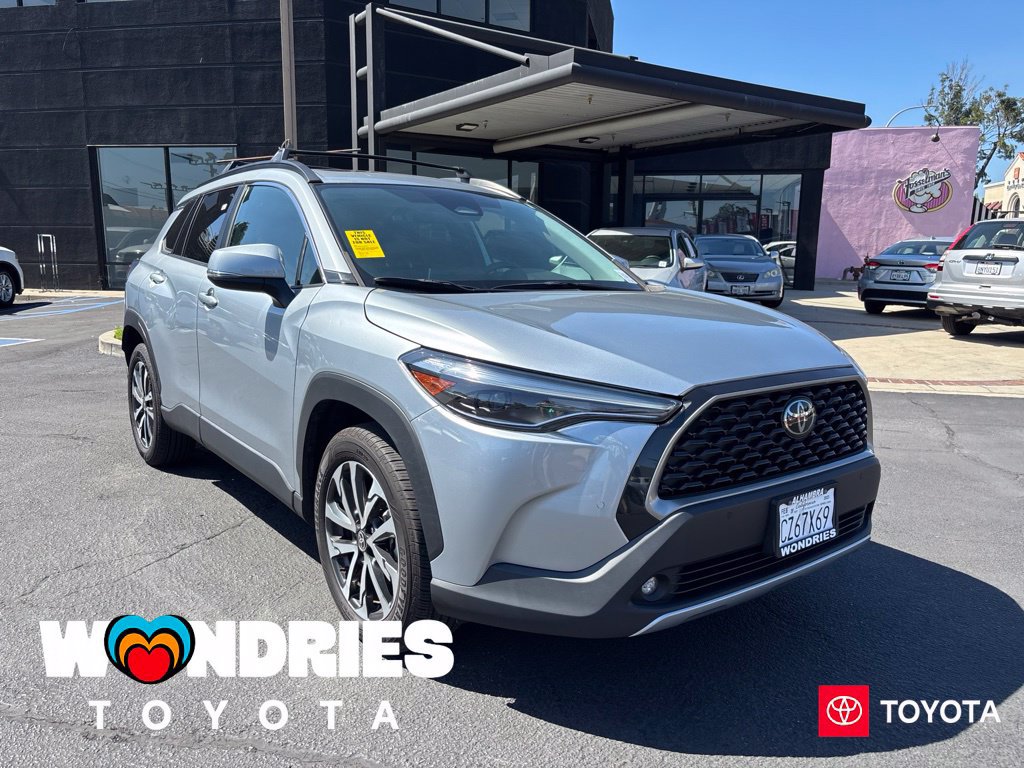 Used 2023 Toyota Corolla Cross XLE w/ Convenience Package