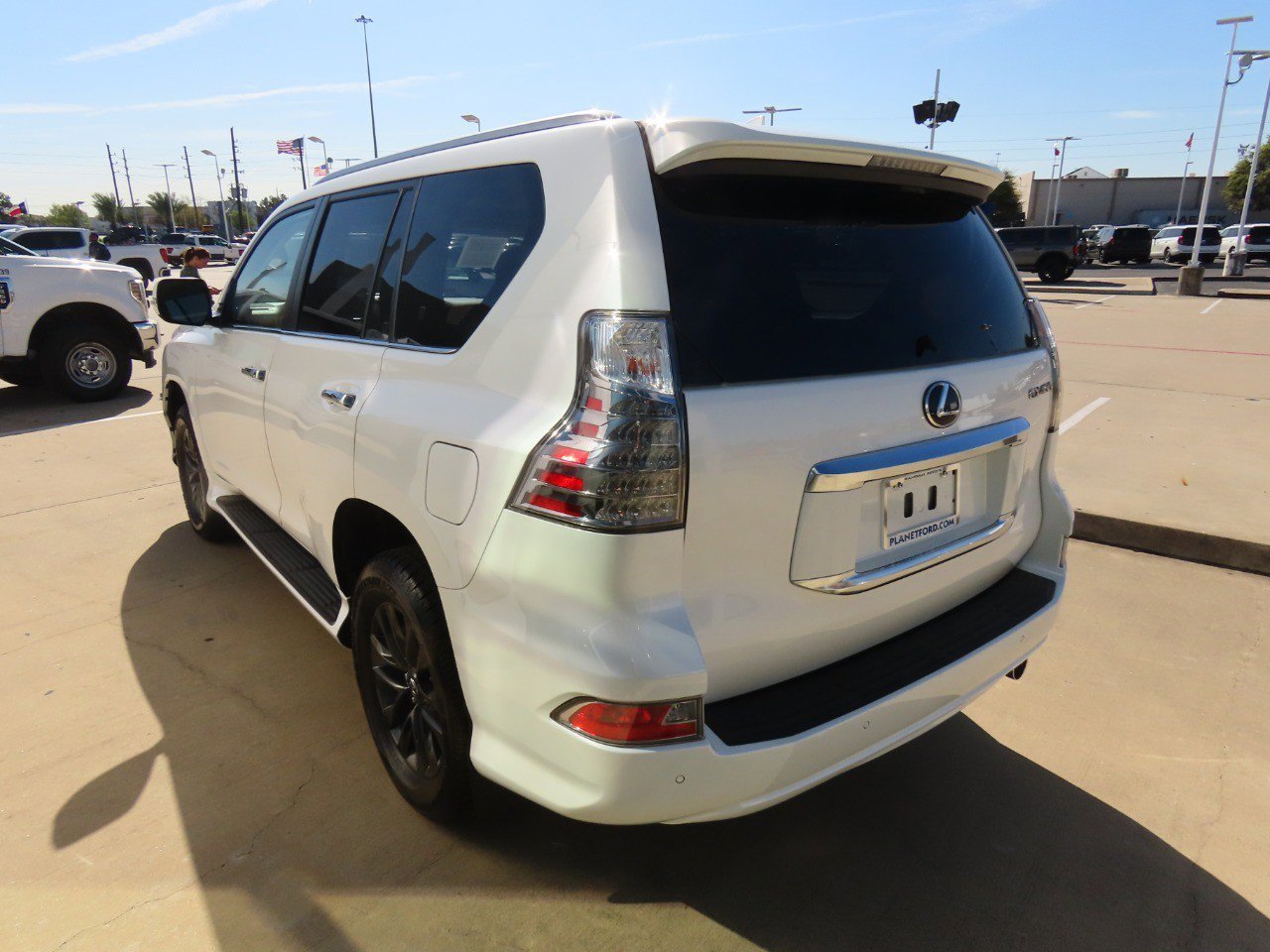 Used 2020 Lexus GX 460 Premium w/ Premium Package image 14