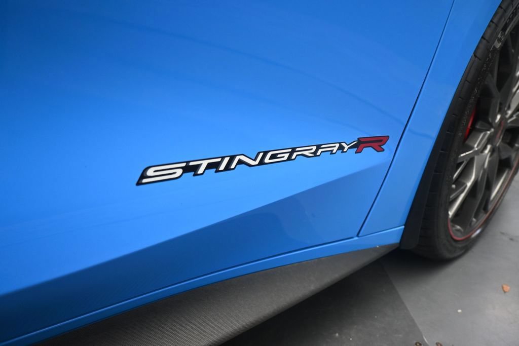 Used 2023 Chevrolet Corvette Stingray Premium Conv w/ Z51 Performance Package RWD image 19