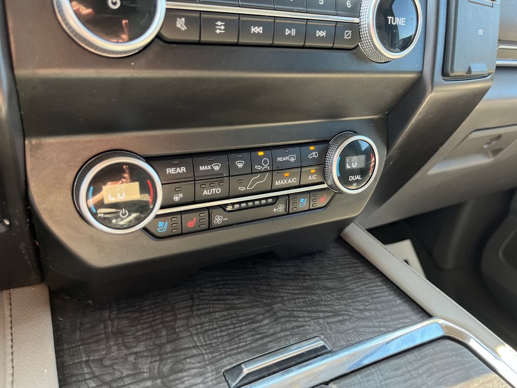 Used 2021 Ford Expedition Limited AWD/4WD image 20