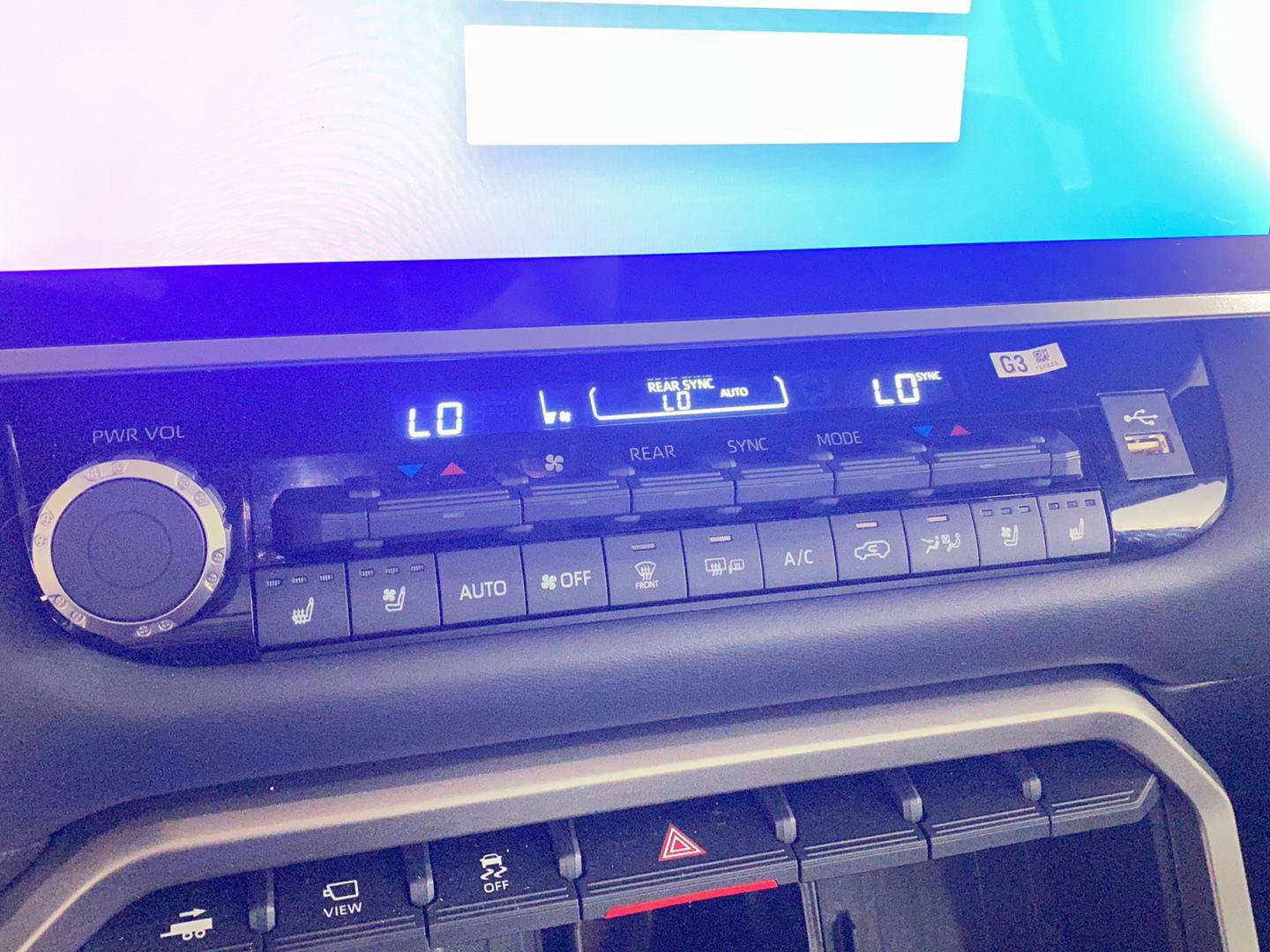 Used 2026 Toyota Sequoia Platinum AWD/4WD image 13