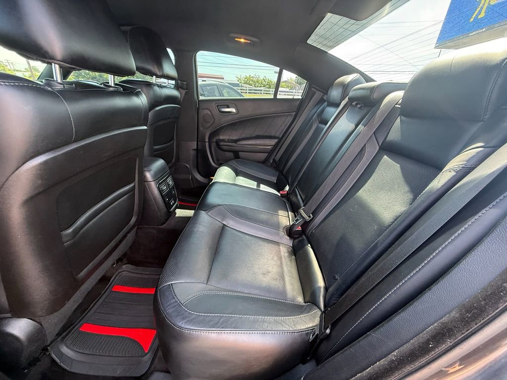 Used 2017 Dodge Charger R/T w/ Premium Group RWD image 19
