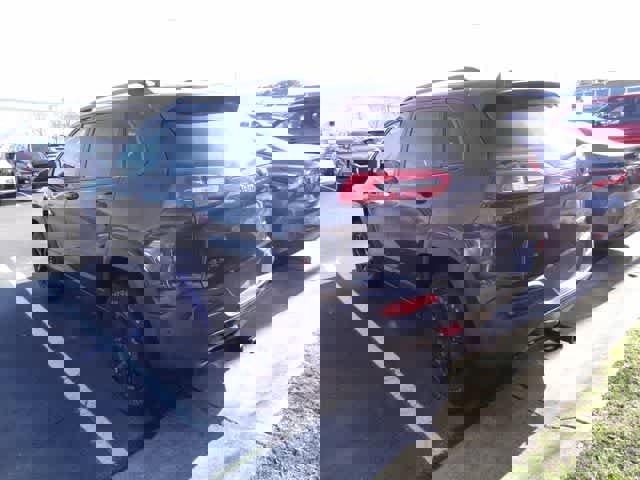 Used 2017 Jeep Cherokee Trailhawk image 4