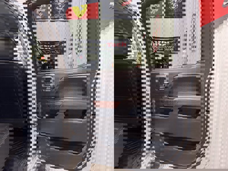 Used 2016 GMC Sierra 2500 SLT w/ Duramax Plus Package image 25