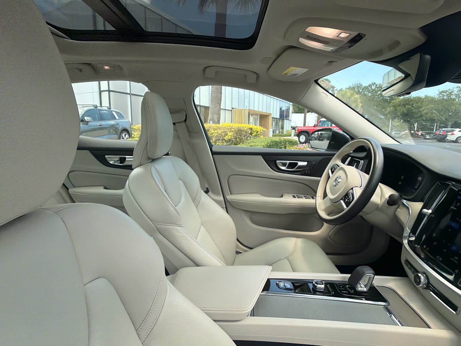 Certified 2024 Volvo S60 B5 Plus FWD image 23