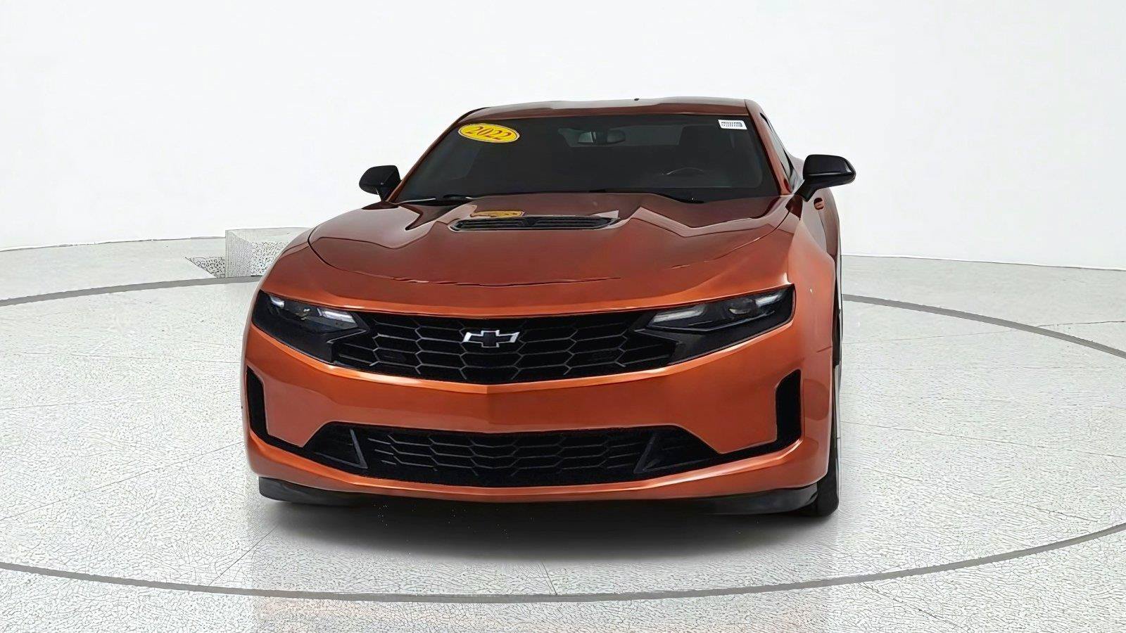 Used 2022 Chevrolet Camaro LT w/ Technology Package RWD image 2