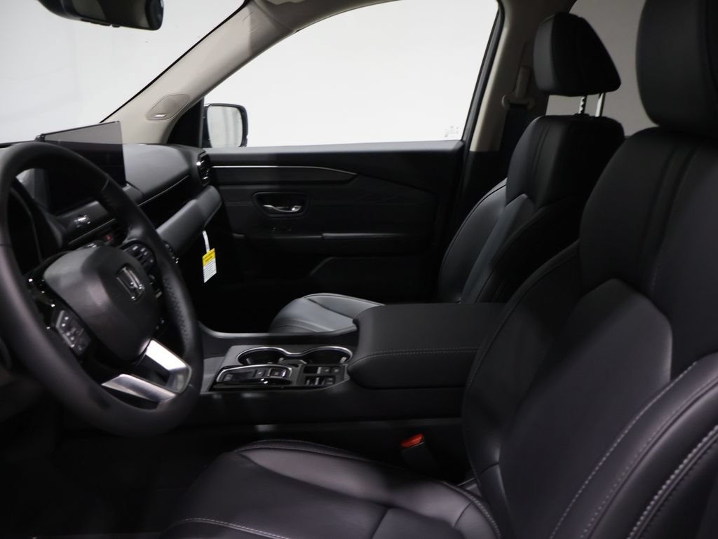 New 2026 Honda Pilot Touring image 7