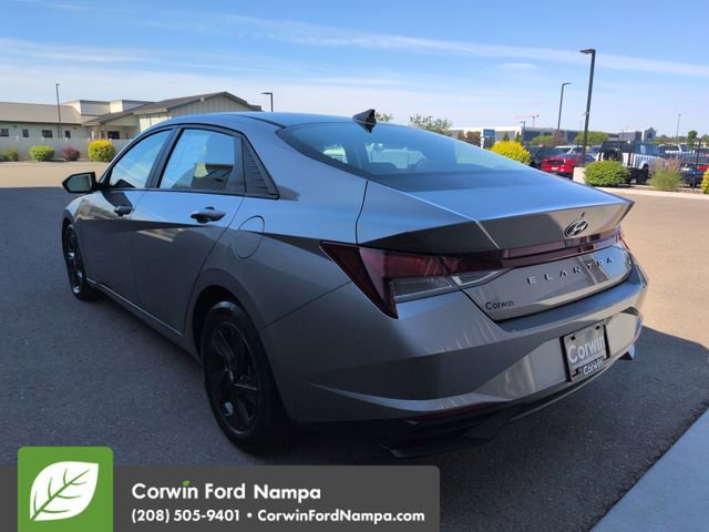 Used 2021 Hyundai Elantra SEL w/ Convenience Package FWD image 5