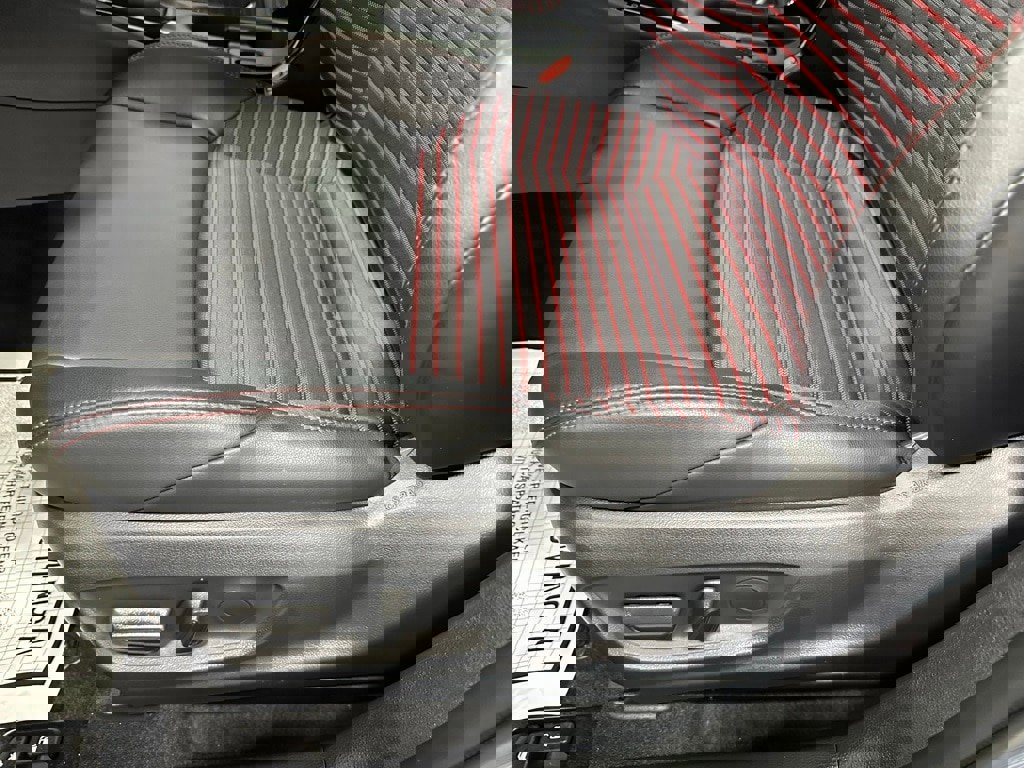 Used 2025 Toyota Corolla XSE image 13