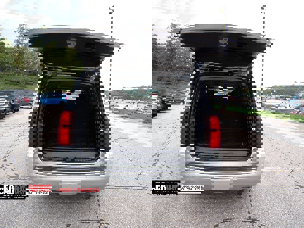 Used 2018 Chevrolet Suburban Premier image 15