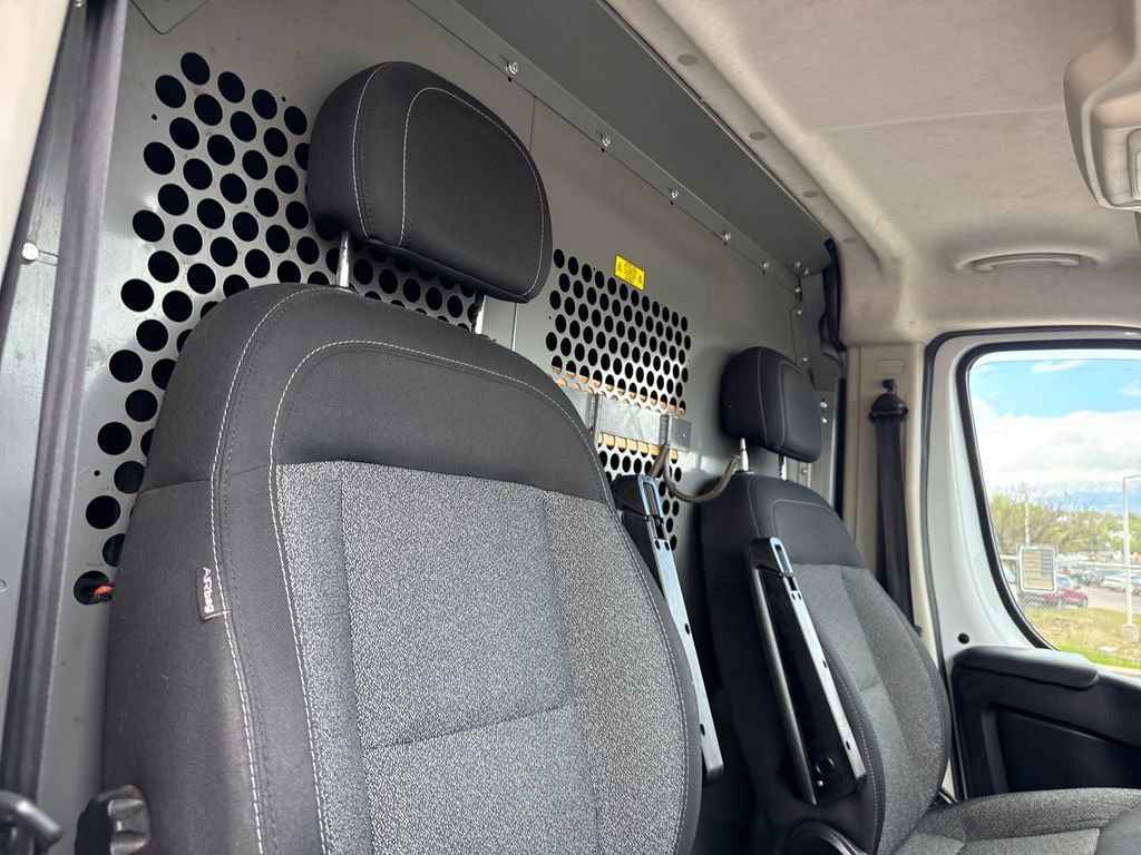 Used 2019 RAM ProMaster 2500 w/ Premium Appearance Group FWD image 22