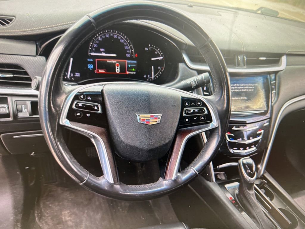 Used 2019 Cadillac XTS image 13