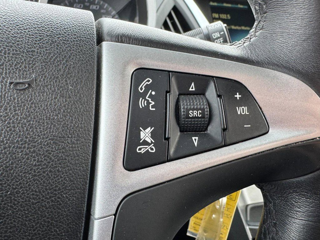 Used 2017 Chevrolet Equinox LT w/ Convenience Package image 17