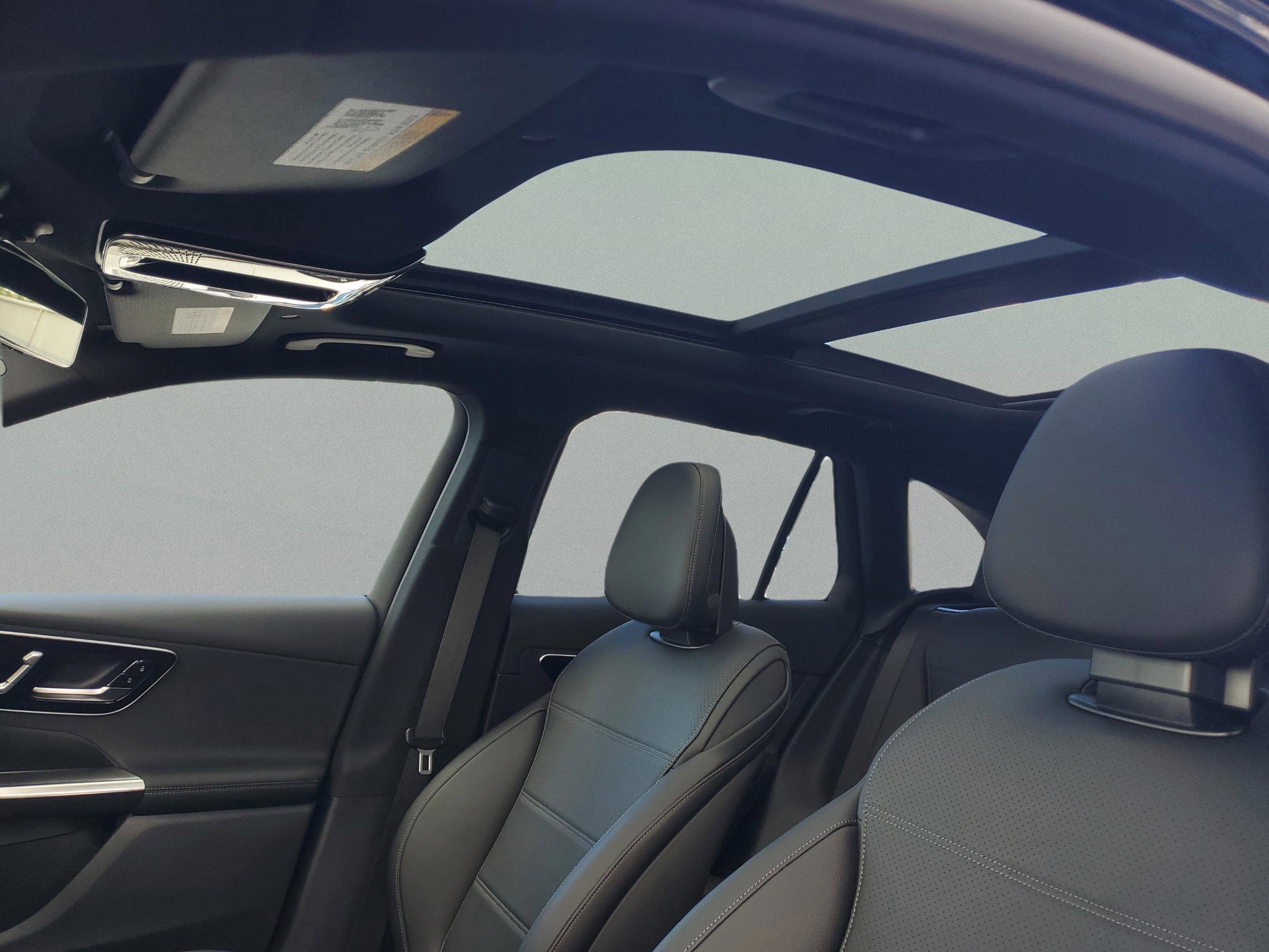 Certified 2026 Mercedes-Benz GLC 300 4MATIC image 17