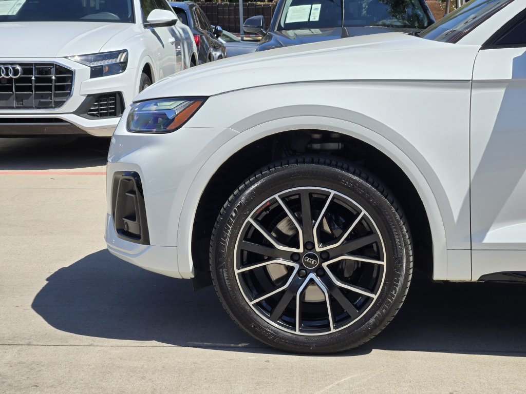 Certified 2023 Audi SQ5 Premium Plus w/ Premium Plus Package AWD/4WD image 12