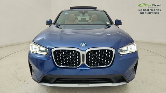 Used 2025 BMW X4 xDrive30i AWD/4WD image 13