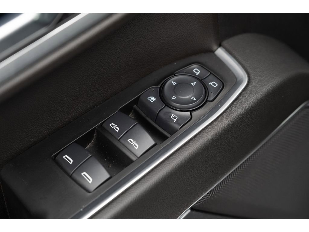 Certified 2025 GMC Sierra 1500 SLT image 13