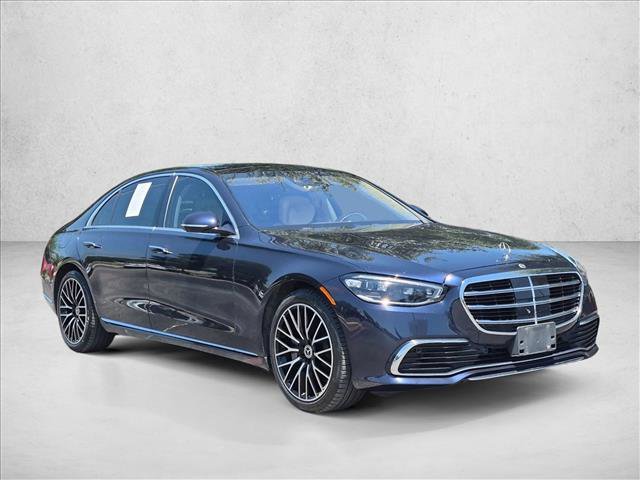 Used 2022 Mercedes-Benz S 580 4MATIC Sedan image 3