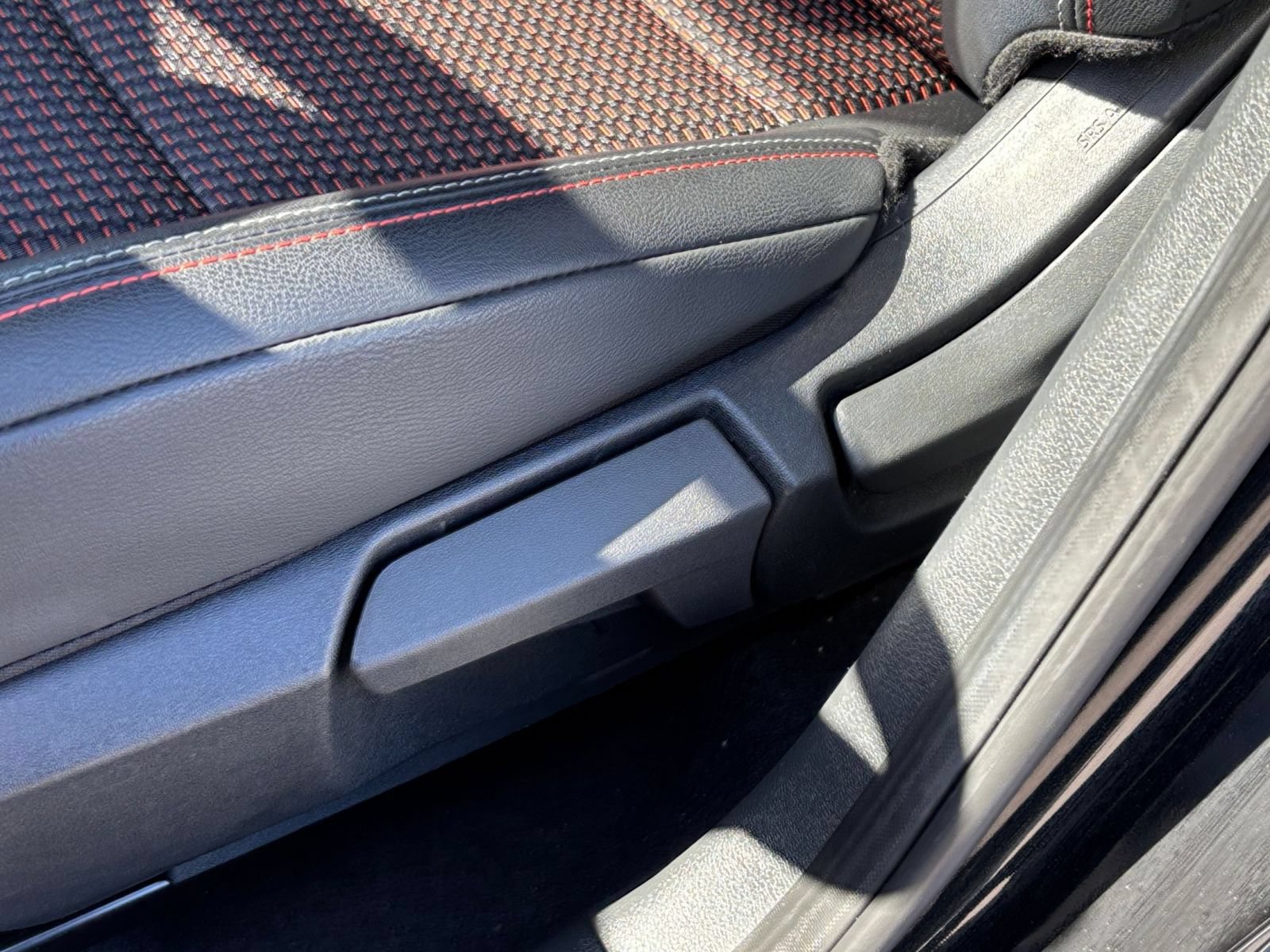 Used 2026 Nissan Kicks SR AWD/4WD image 21