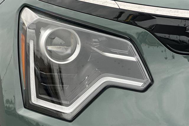New 2026 Kia Niro Wind FWD image 31
