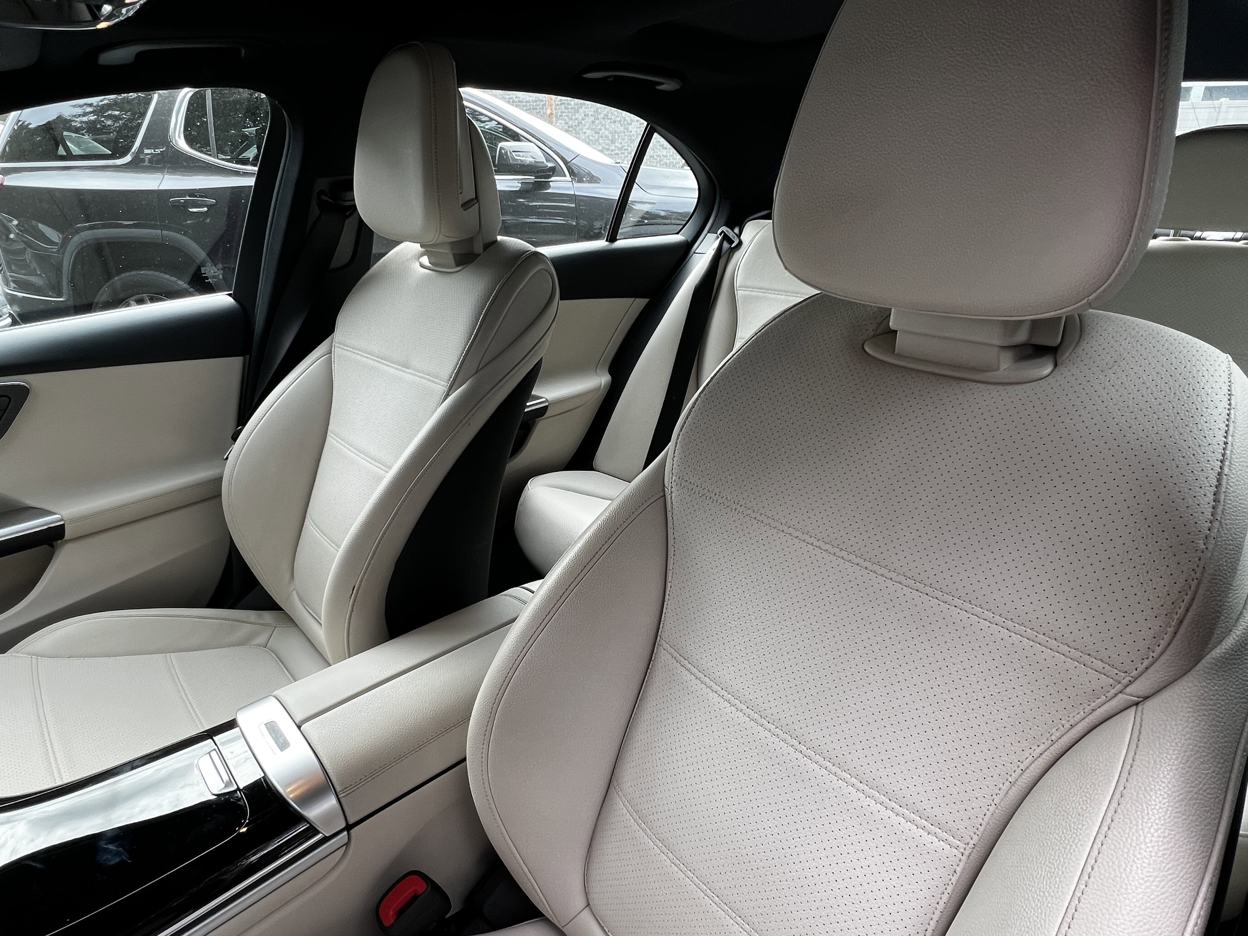 Used 2022 Mercedes-Benz C 300 Sedan image 18