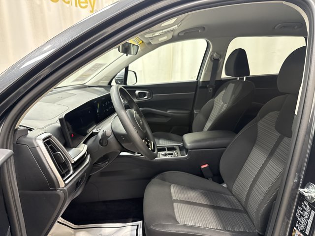 Certified 2024 Kia Sorento LX FWD image 12