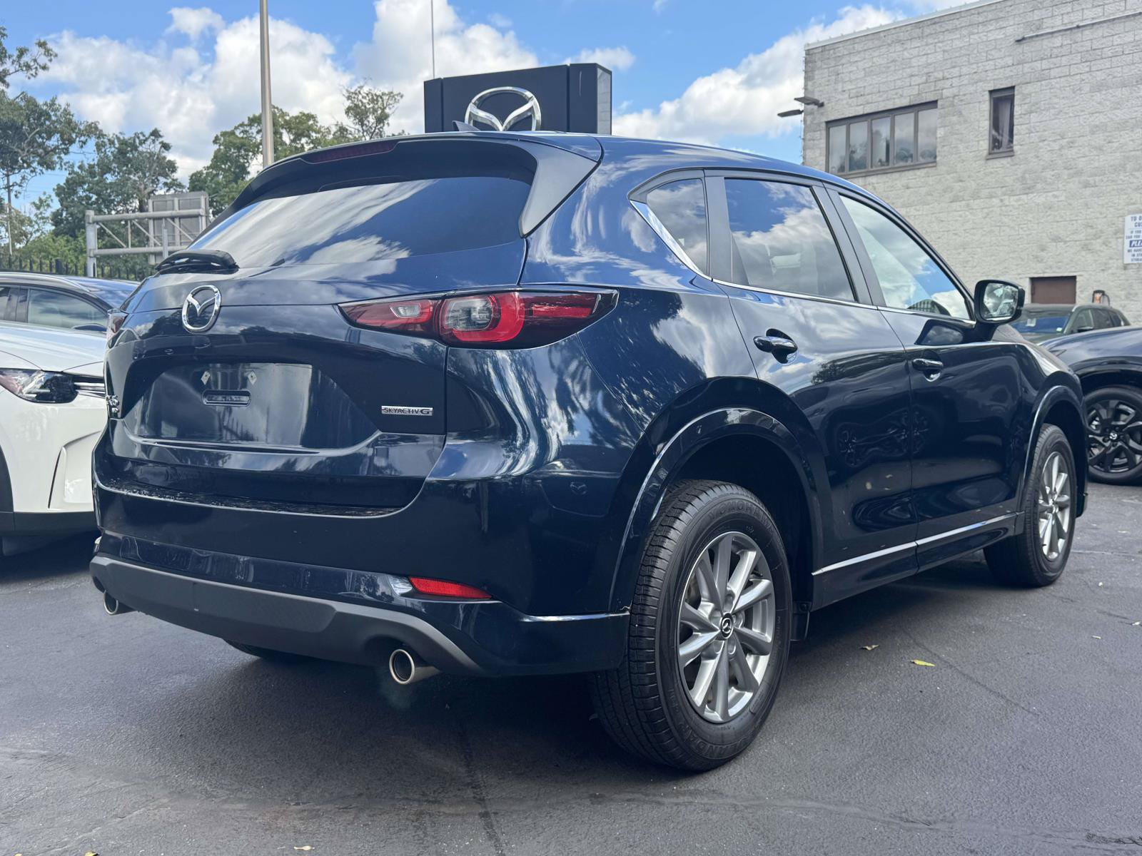 Certified 2024 MAZDA CX-5 AWD 2.5 S w/ Preferred Package image 5