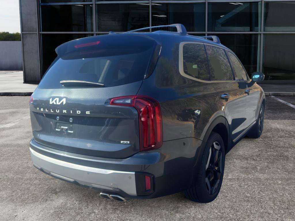 Used 2023 Kia Telluride S image 5