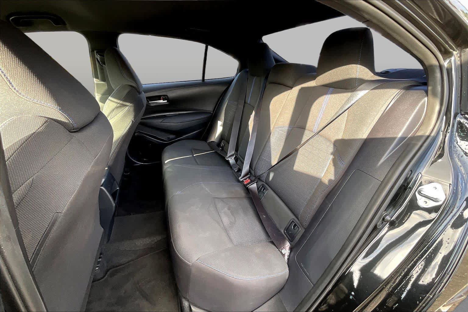 Used 2022 Toyota Corolla SE FWD image 19