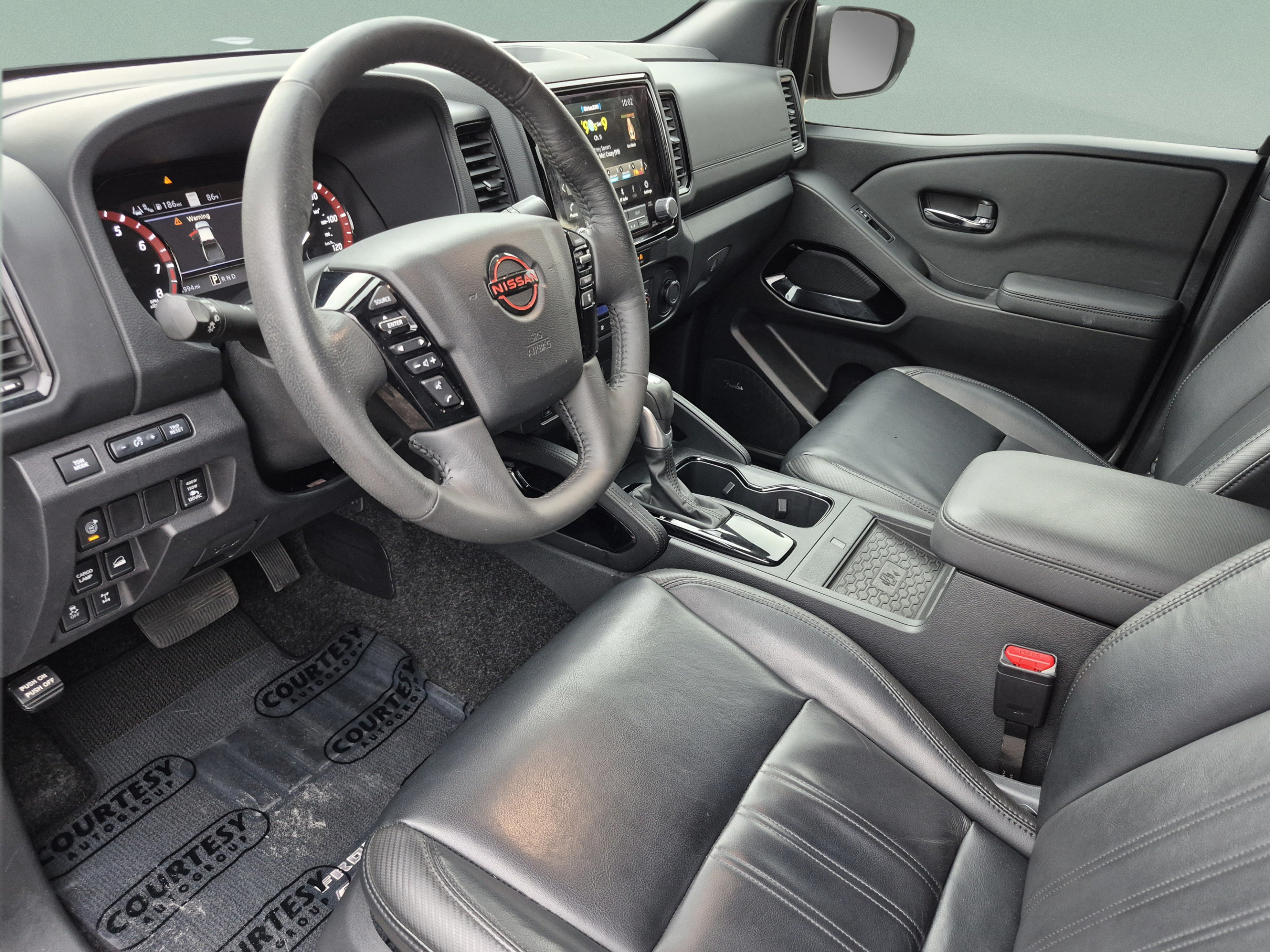 Certified 2022 Nissan Frontier PRO-4X w/ Pro-4X Premium Package AWD/4WD image 19