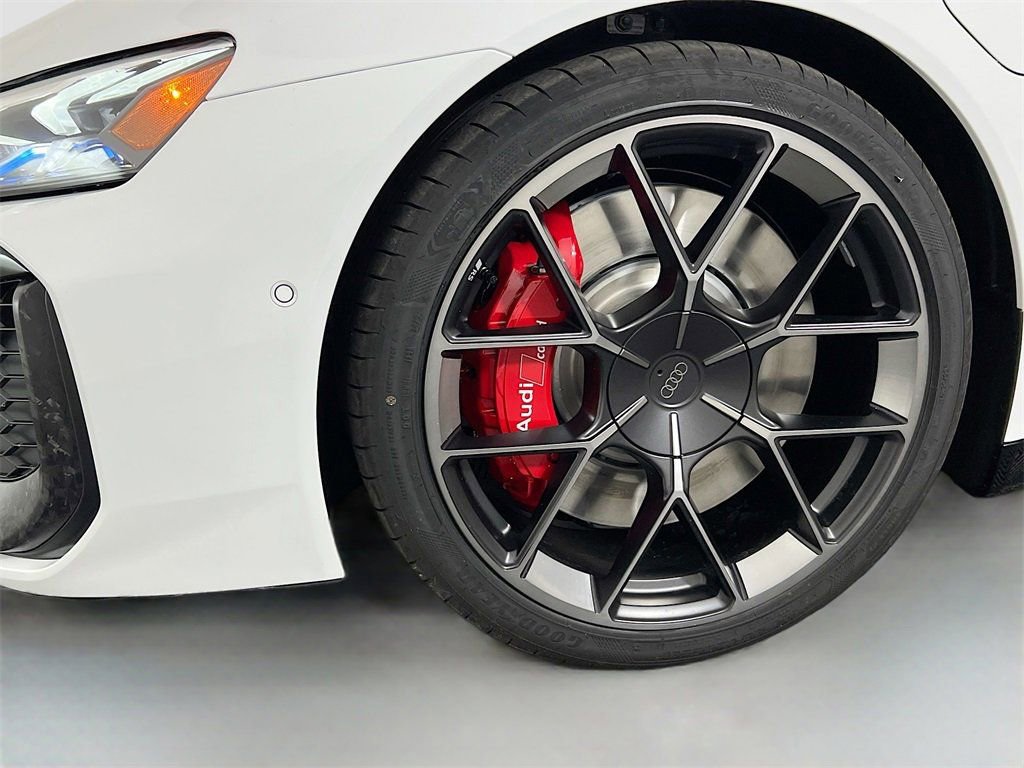New 2026 Audi RS e-tron GT performance image 29