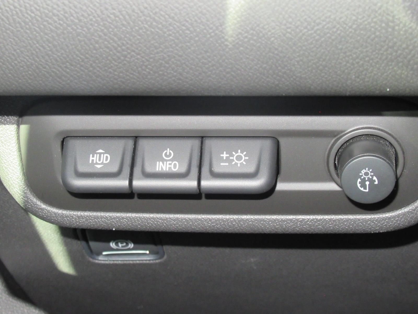 Used 2022 GMC Terrain AT4 w/ Infotainment Package II AWD/4WD image 23