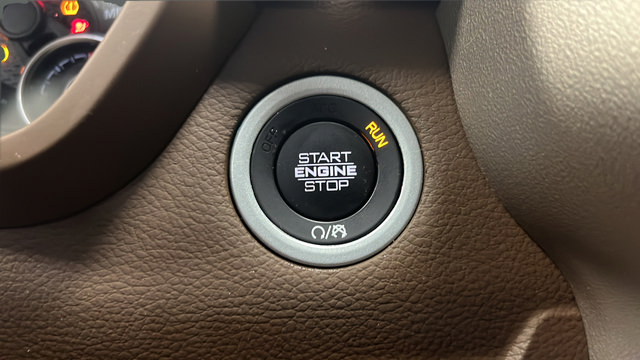 Used 2019 RAM 1500 Laramie AWD/4WD image 21