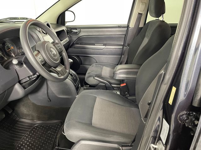 Used 2016 Jeep Compass Sport w/ Power Value Group AWD/4WD image 2