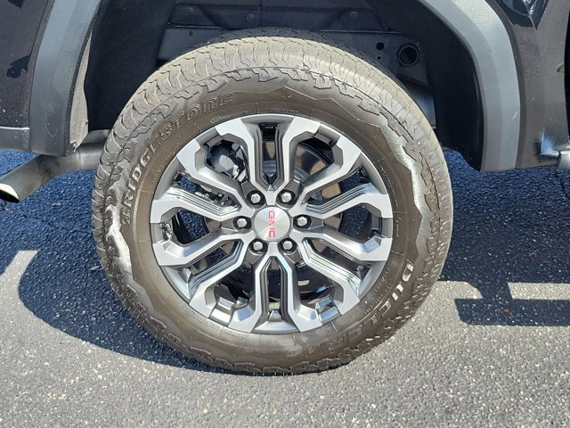 Used 2023 GMC Canyon Denali image 35