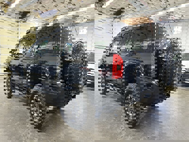 Used 2015 Nissan Xterra PRO-4X w/ Pro-4x Leather Package image 5