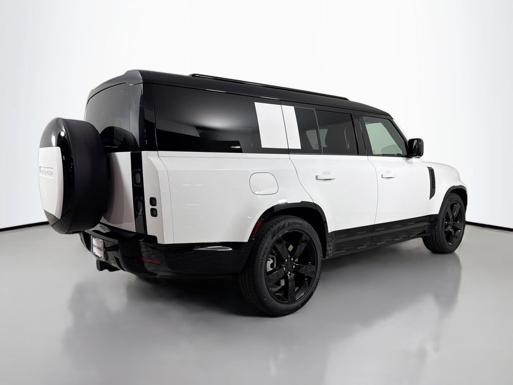 New 2026 Land Rover Defender 130 X-Dynamic SE AWD/4WD image 5