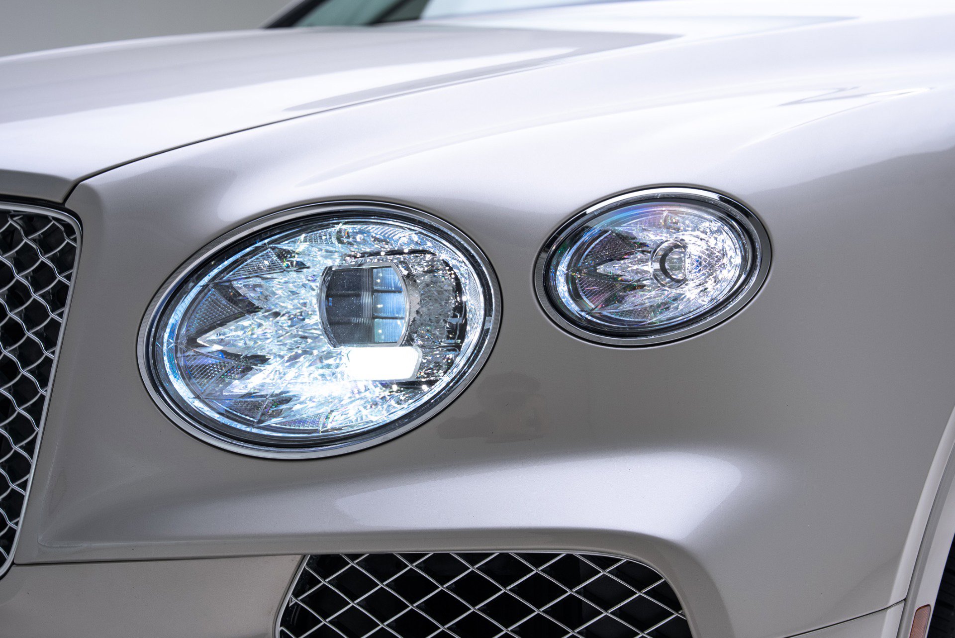 Used 2021 Bentley Bentayga image 11