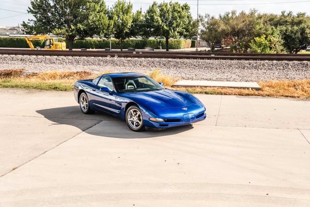 Used 2003 Chevrolet Corvette Coupe w/ Preferred Equipment Group RWD image 35