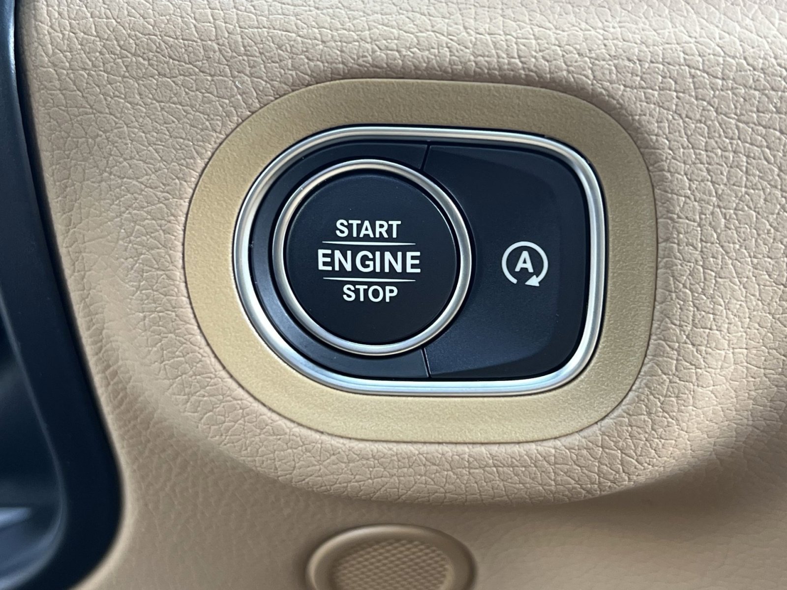 New 2026 Mercedes-Benz GLE 450 4MATIC image 32