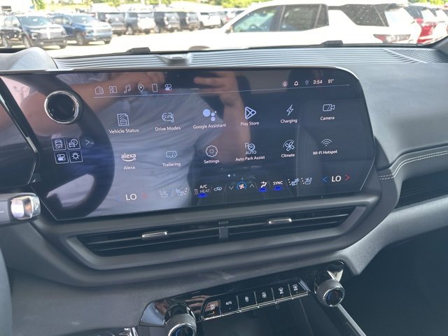 New 2025 Chevrolet Silverado EV LT w/ LT Premium Package image 16