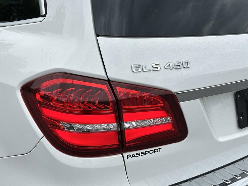 Used 2017 Mercedes-Benz GLS 450 4MATIC image 9