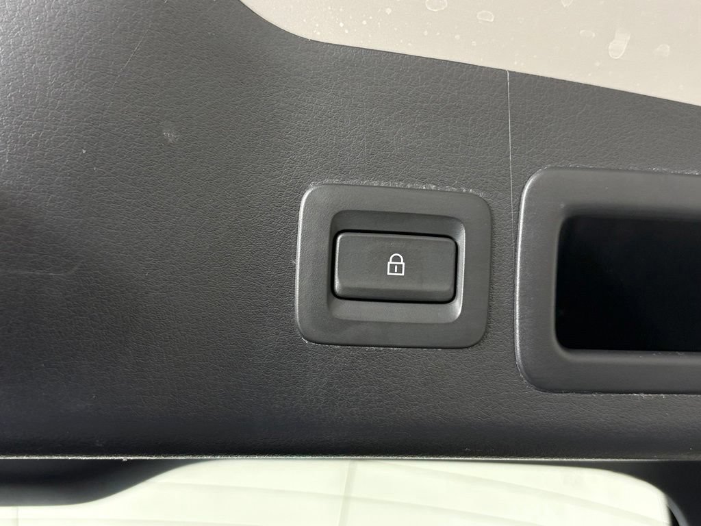 Used 2024 MAZDA MAZDA3 s FWD image 37